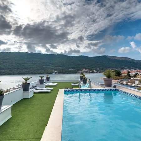 Apartments Holidays Roko Grebastica Exterior photo